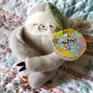 NWT Grey Sloth Plush Keychain Hug Animal